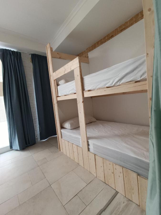 Hostel Bretema Lugo Esterno foto