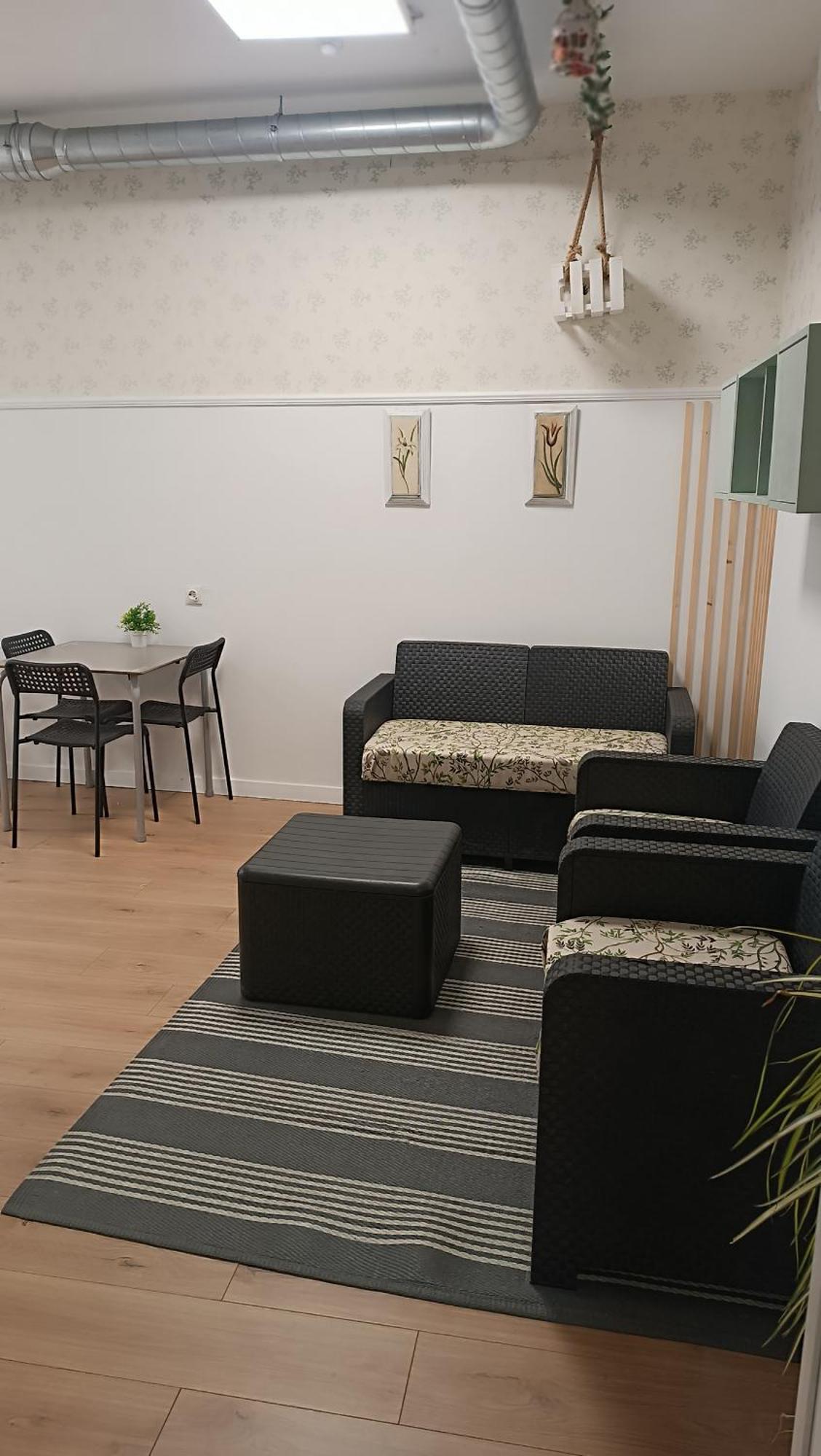 Hostel Bretema Lugo Esterno foto